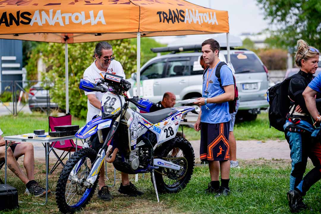 Maikol Reboldi and Team Razormotocorse in the crucial moments of preparation for the Transanatolia Rally Raid 2025, with the support of Bonomi Acciai and the companies of Lumezzane.