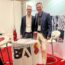 L'Ing. Daniele Magistroni di Bonomi Acciai insieme a Daniel Frie di Swiss Steel Group allo stand fieristico del NADCA 2025, congresso internazionale sulla pressocolata.